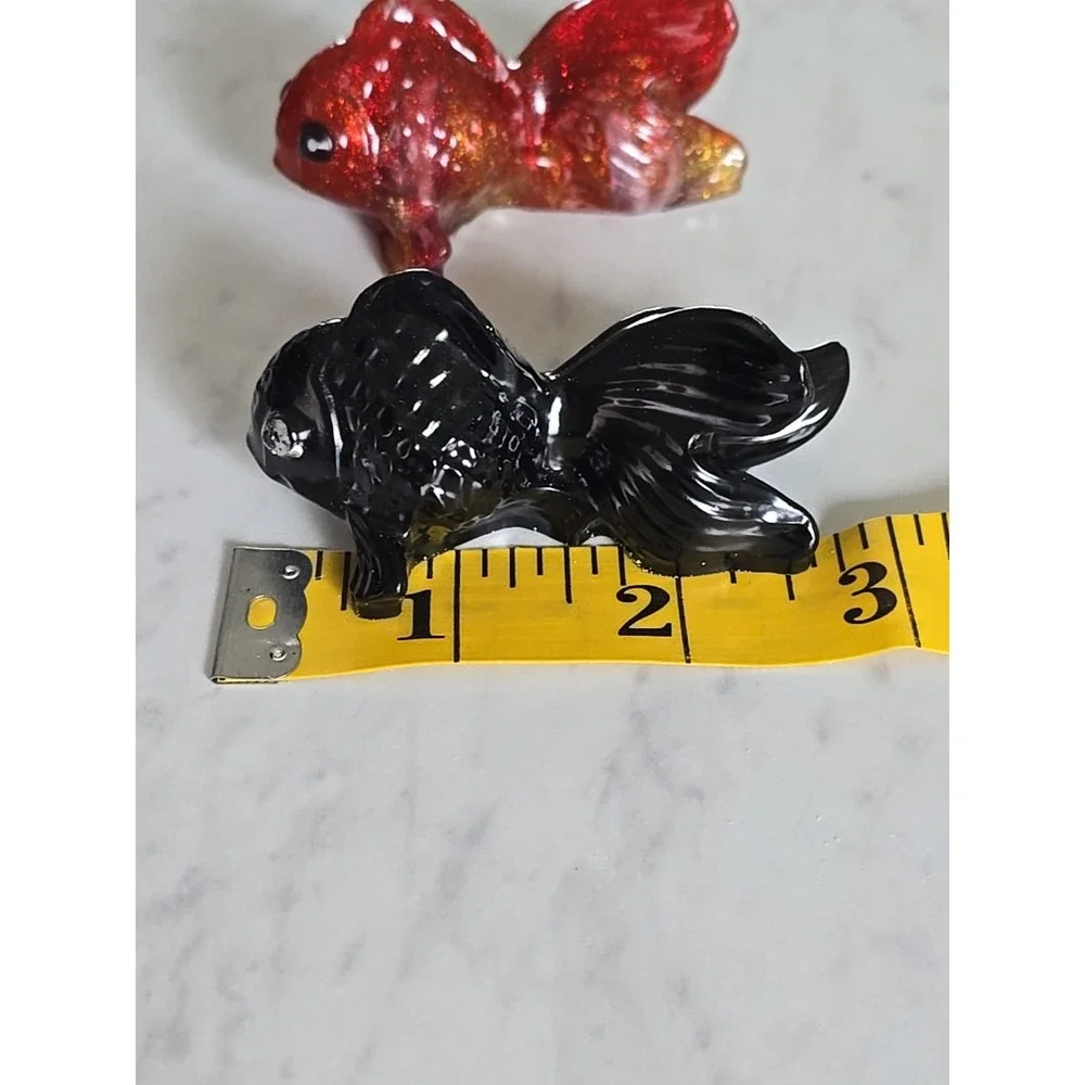 2‎ Resin Handmade Goldfish Black Red Decoration Gift. 612
